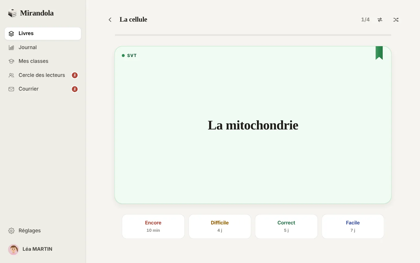 Mirandola sur ordinateur : une page du livre « La cellule » retournée, la réponse au verso et les quatre boutons Encore, Difficile, Correct, Facile
